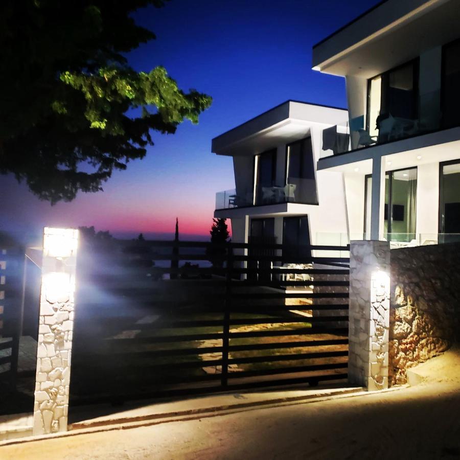 Summer Wine Boutique Hotel Dhërmi Esterno foto