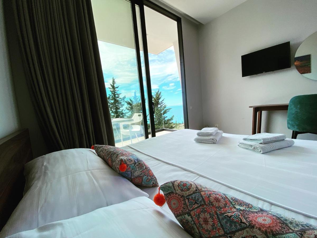 Summer Wine Boutique Hotel Dhërmi Esterno foto